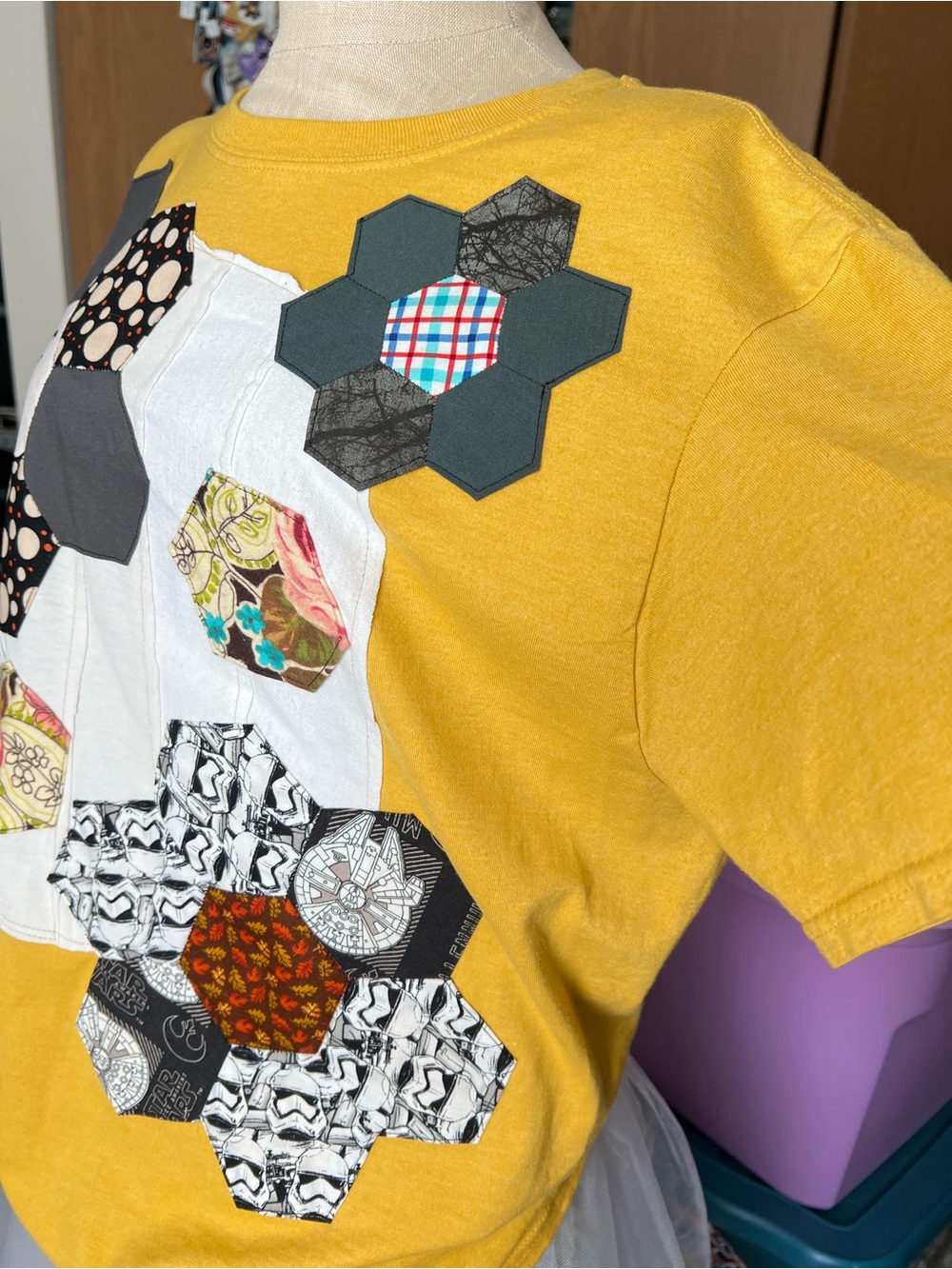 Hexie Flowers Panic Tee Shirt - Picture 4 of 14